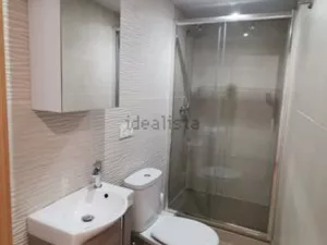 Piso para 5 estudiantes en Granada centro