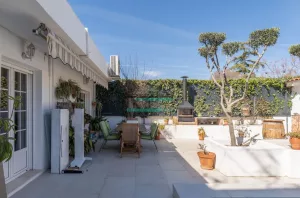 Casa de 4 dormitorios y piscina en Ogíjares