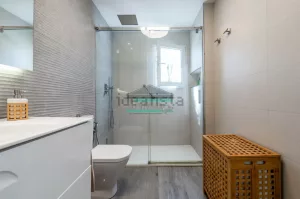 Casa de 4 dormitorios y piscina en Ogíjares