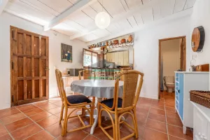 Casa de 4 dormitorios y piscina en Ogíjares