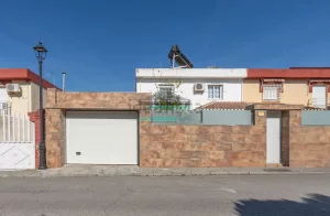 Casa de 4 dormitorios y piscina en Ogíjares