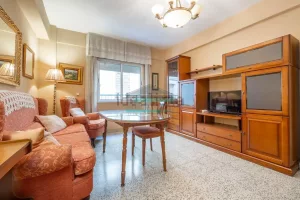 Piso de 3 dormitorios en venta en Camino de Ronda