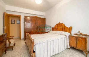 Piso de 3 dormitorios en venta en Camino de Ronda