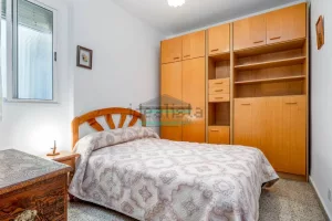 Piso de 3 dormitorios en venta en Camino de Ronda