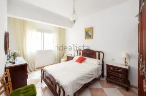 Piso de 2 dormitorios en Granada centro