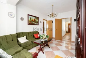 Piso de 2 dormitorios en Granada centro