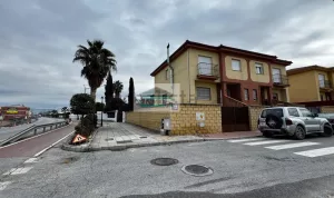 Chalet de 4 dormitorios en Belicena