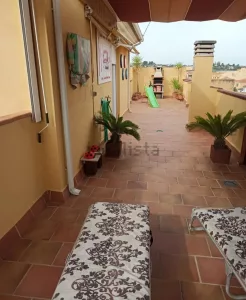 Dúplex de 4 dormitorios y terraza en Cúllar Vega