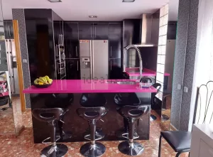 Casa de 4 dormitorios con piscina en Pulianas