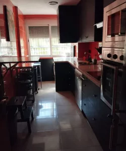 Piso reformado para estudiantes en Granada