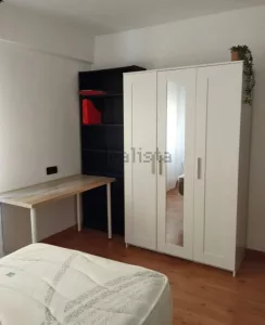 Piso reformado para estudiantes en Granada