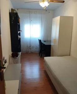 Piso reformado para estudiantes en Granada