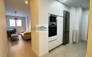 Piso reformado con 4 dormitorios en el centro