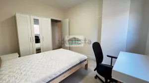 Piso reformado con 4 dormitorios en el centro