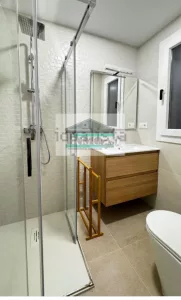 Piso reformado con 4 dormitorios en el centro