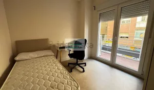 Piso reformado con 4 dormitorios en el centro