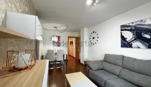 Apartamento reformado de 2 dormitorios en La Zubia