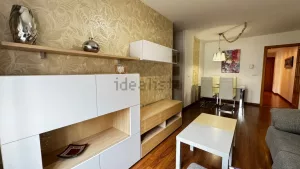 Apartamento reformado de 2 dormitorios en La Zubia