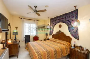 Chalet de 3 dormitorios con jardín en La Zubia