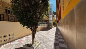 Piso de 3 dormitorios en Almuñecar con garaje