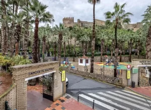 Piso de 3 dormitorios en Almuñecar con garaje