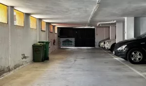 Piso de 3 dormitorios en Almuñecar con garaje