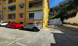 Piso de 3 dormitorios en Almuñecar con garaje