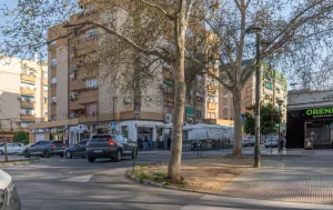 Piso VPO con 4 dormitorios en El Zaidín