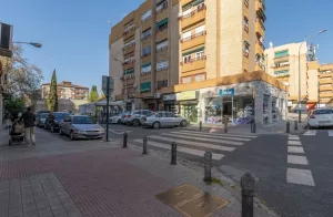 Piso VPO con 4 dormitorios en El Zaidín