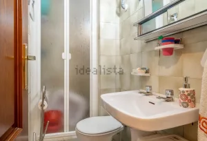 Piso VPO con 4 dormitorios en El Zaidín