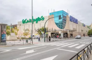 Piso en Camino de Ronda con 3 dormitorios