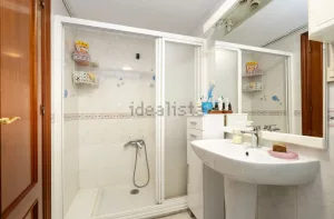 Piso de 3 dormitorios en venta en El Zaidín