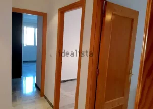 Piso de 3 dormitorios con garaje en La Zubia