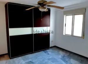 Piso de 3 dormitorios con garaje en La Zubia