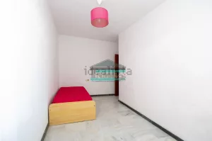 Piso de 3 dormitorios con patio en Armilla