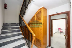 Piso de 3 dormitorios con patio en Armilla