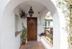 Chalet en venta de 3 dormitorios en Las Gabias