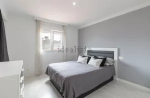 Chalet en venta de 3 dormitorios en Las Gabias