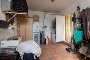 Chalet en venta de 3 dormitorios en Las Gabias