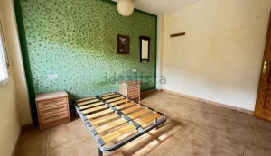 Casa con piscina en venta en Lachar