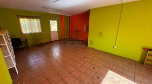 Casa con piscina en venta en Lachar