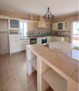Casa con piscina en venta en Lachar