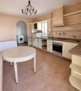 Casa con piscina en venta en Lachar