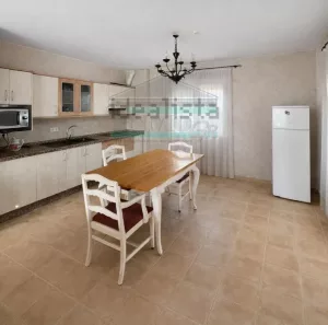 Casa con piscina en venta en Lachar