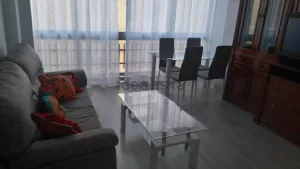 Piso reformado en el centro de Granada