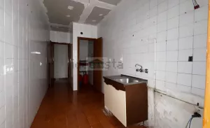 Piso de 3 dormitorios en calle Arabial