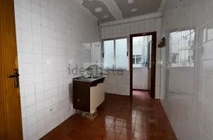 Piso de 3 dormitorios en calle Arabial