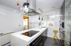 Casa de 3 dormitorios reformada en el PTS