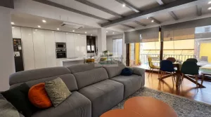 Chalet de 5 dormitorios con garaje en Albolote