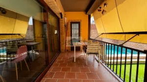 Chalet de 5 dormitorios con garaje en Albolote